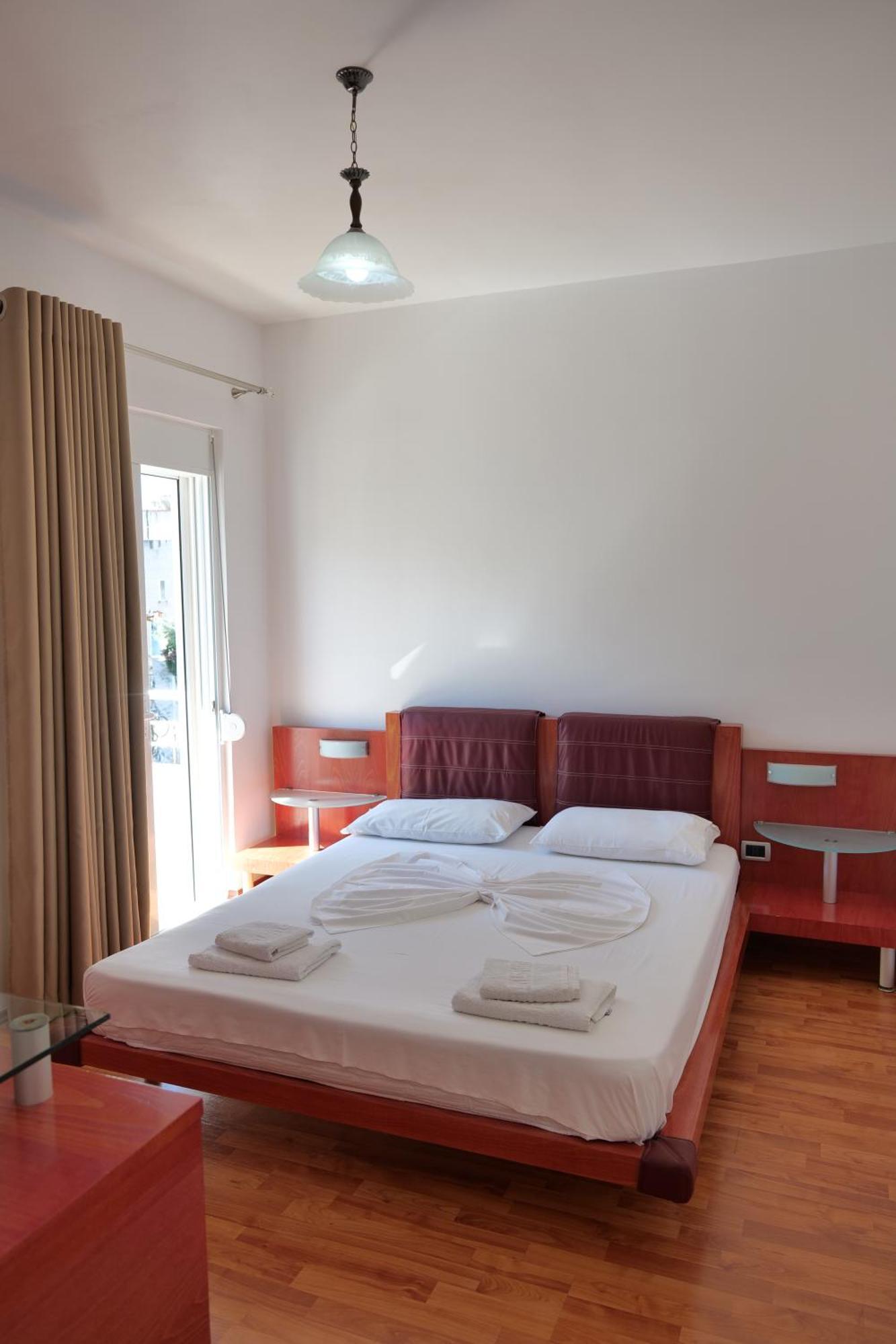 Vola 4* Sarandë