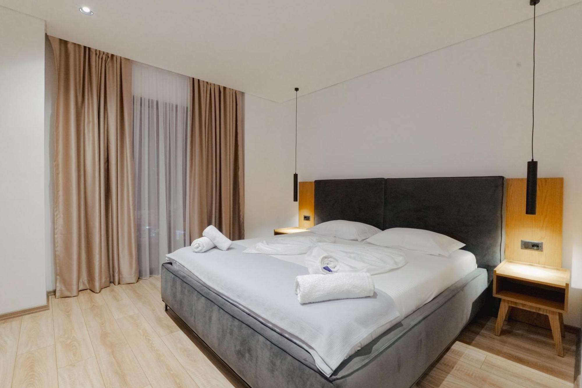 Vola 4* Sarandë