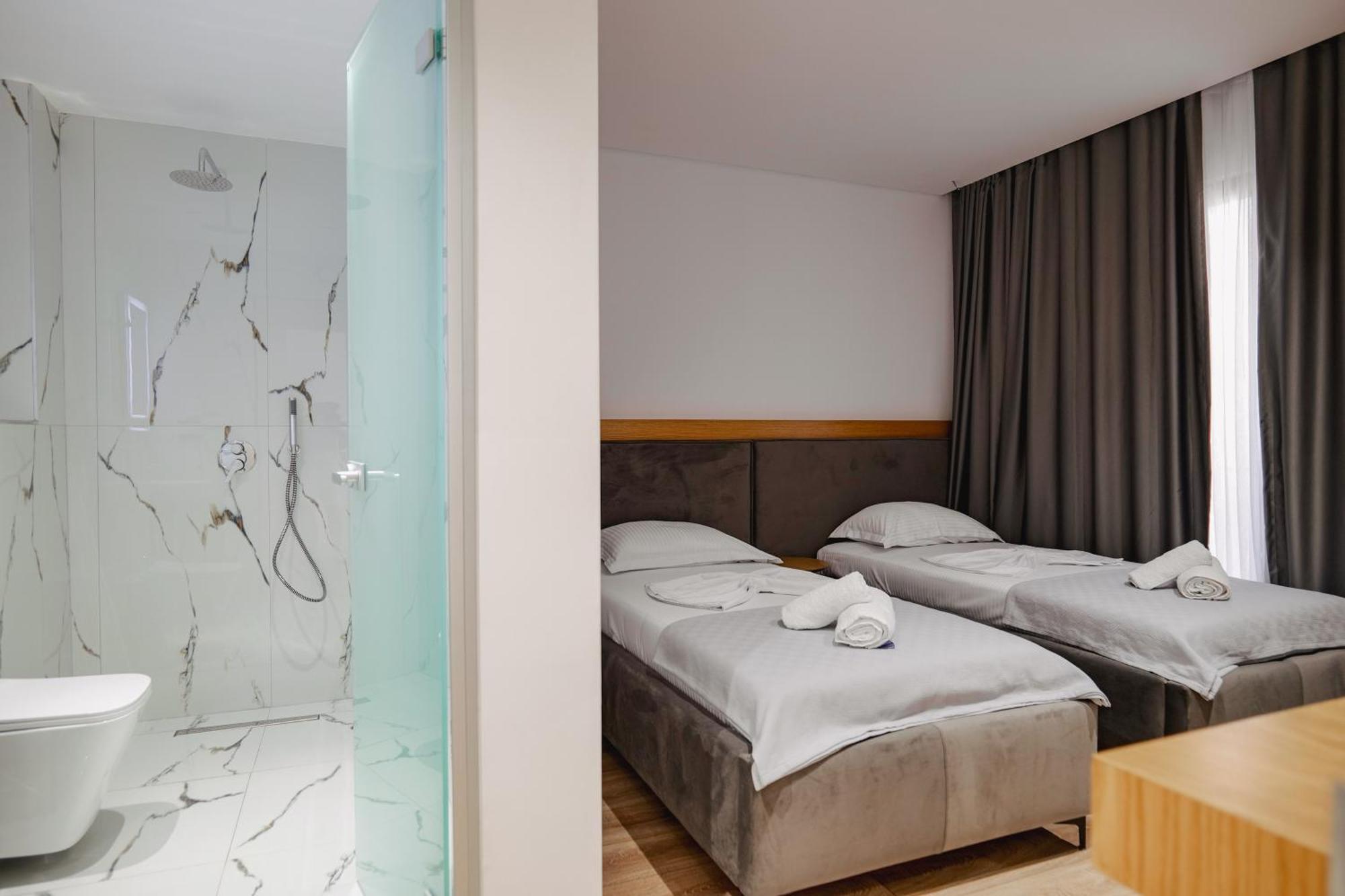 Vola Hotell 4*
